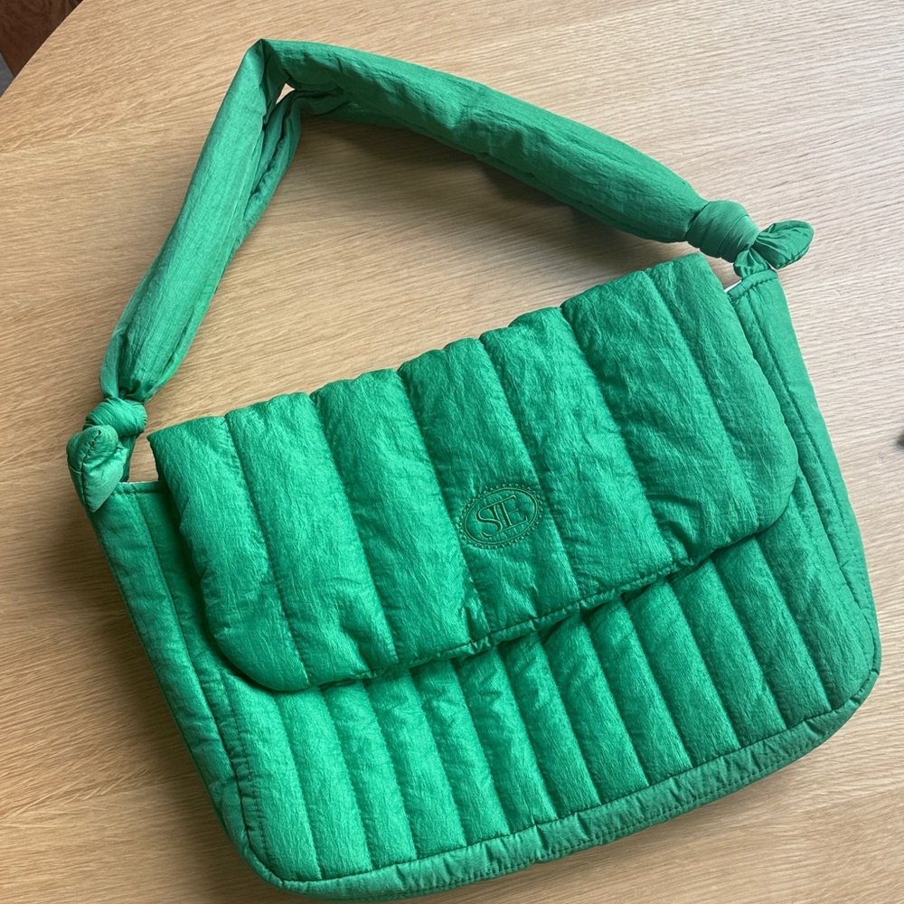 Anthropologie Sienne padding bag with adjustable straps